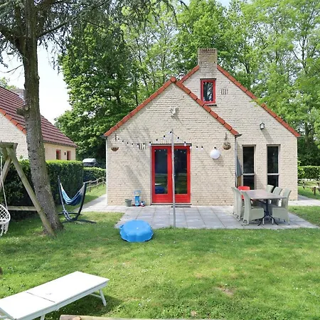 Casa de Férias 7 Person House With Swing, Firepit, Hammock, Garden, Swimming Lake, Child Friendly, In- And Outside Playground, And Great Coffee