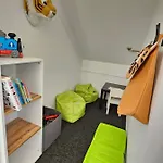 7 Person House With Swing, Firepit, Hammock, Garden, Swimming Lake, Child Friendly, In- And Outside Playground, And Great Coffee Vakantiehuis